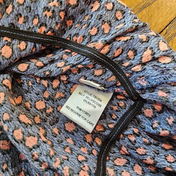 Emmer and Oat Top Womens L Wild Thing Leopard Print Ruffle Blouse Shirt EUC - Picture 8 of 9